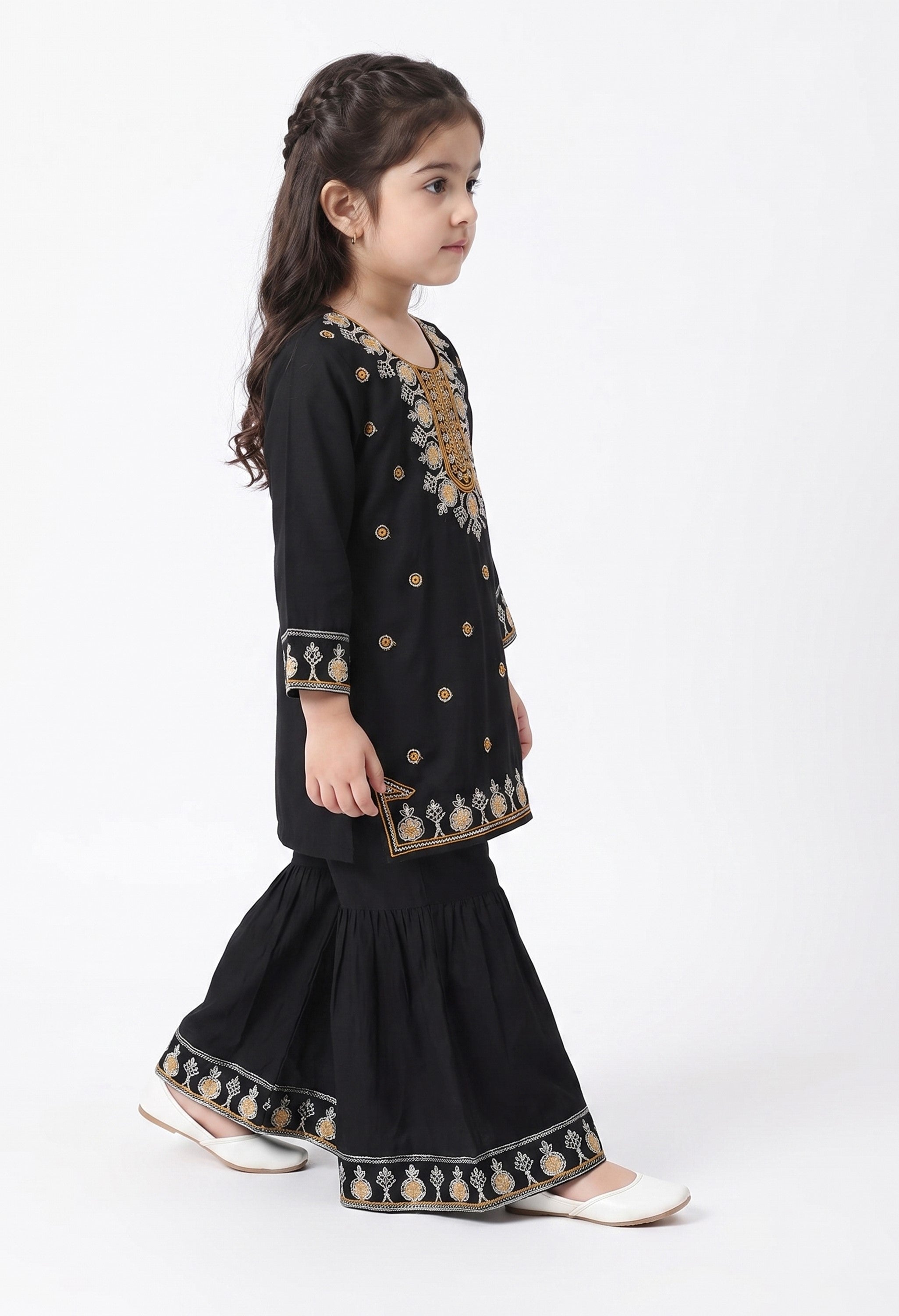 Bella Moda Girls Black & Gold Embroidered Kurta with Sharara Set AUETH822AD