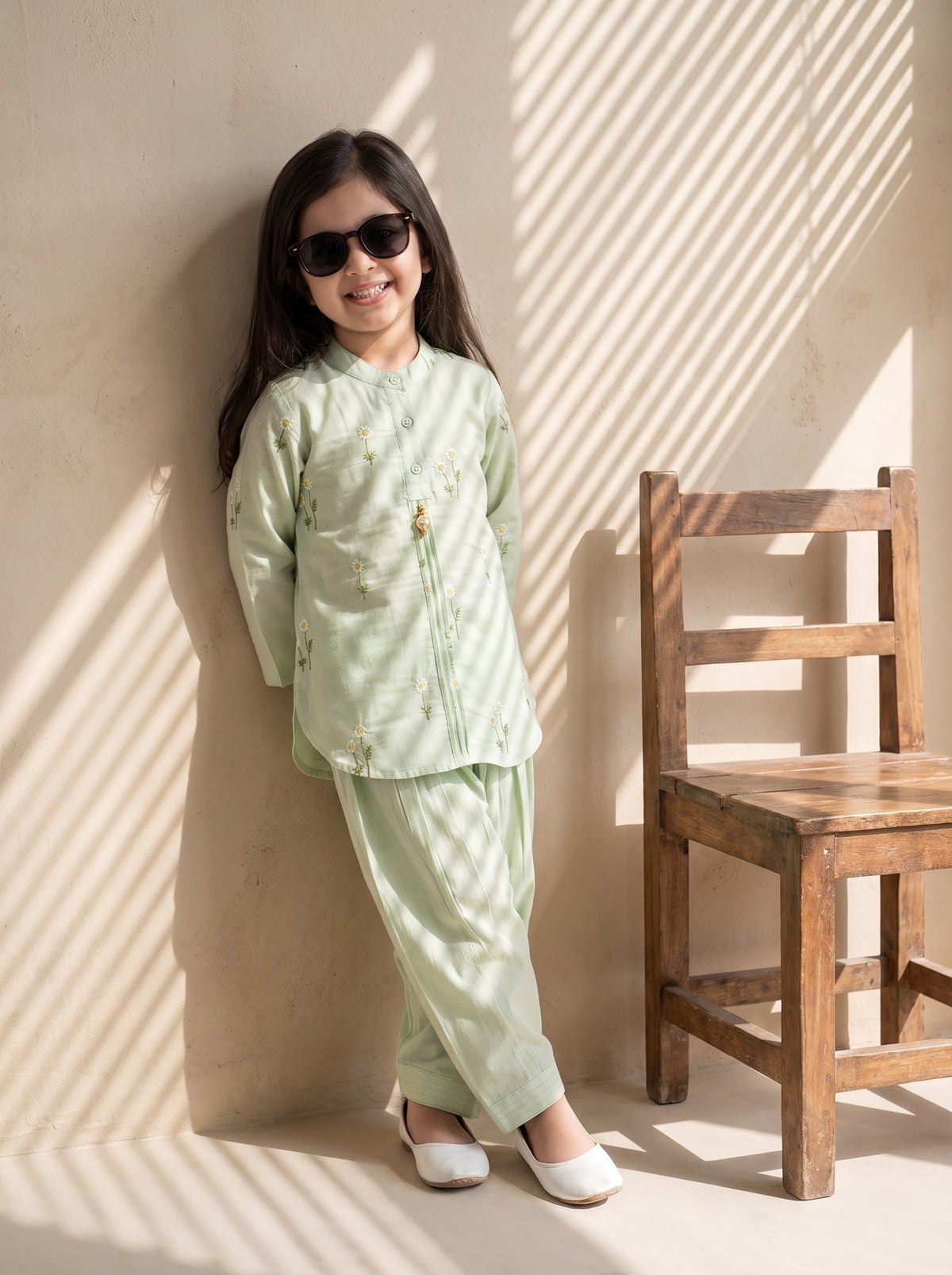 Bella Moda Girls Embroidered Kurta with Dhoti Salwar Ethnic Set- JUETH778X