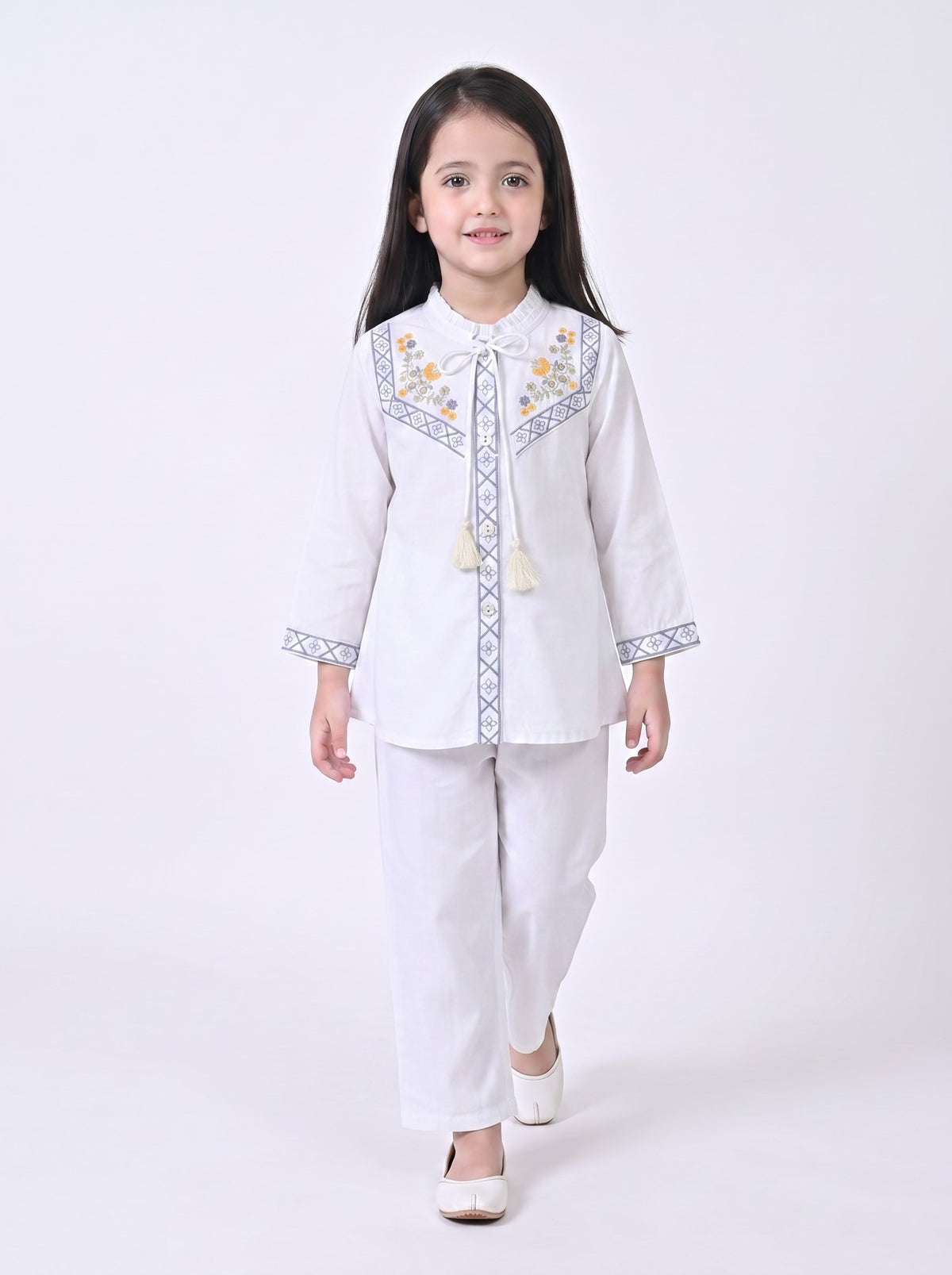 Bella Moda Girls Embroidered Kurta with Straight Pants Ethnic Set- JUETH783X