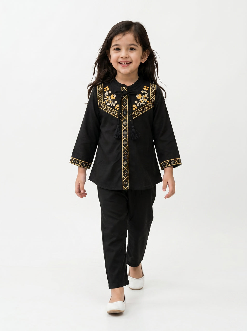 Bella Moda Girls Embroidered Kurta with Straight Pants Ethnic Set- JUETH785X