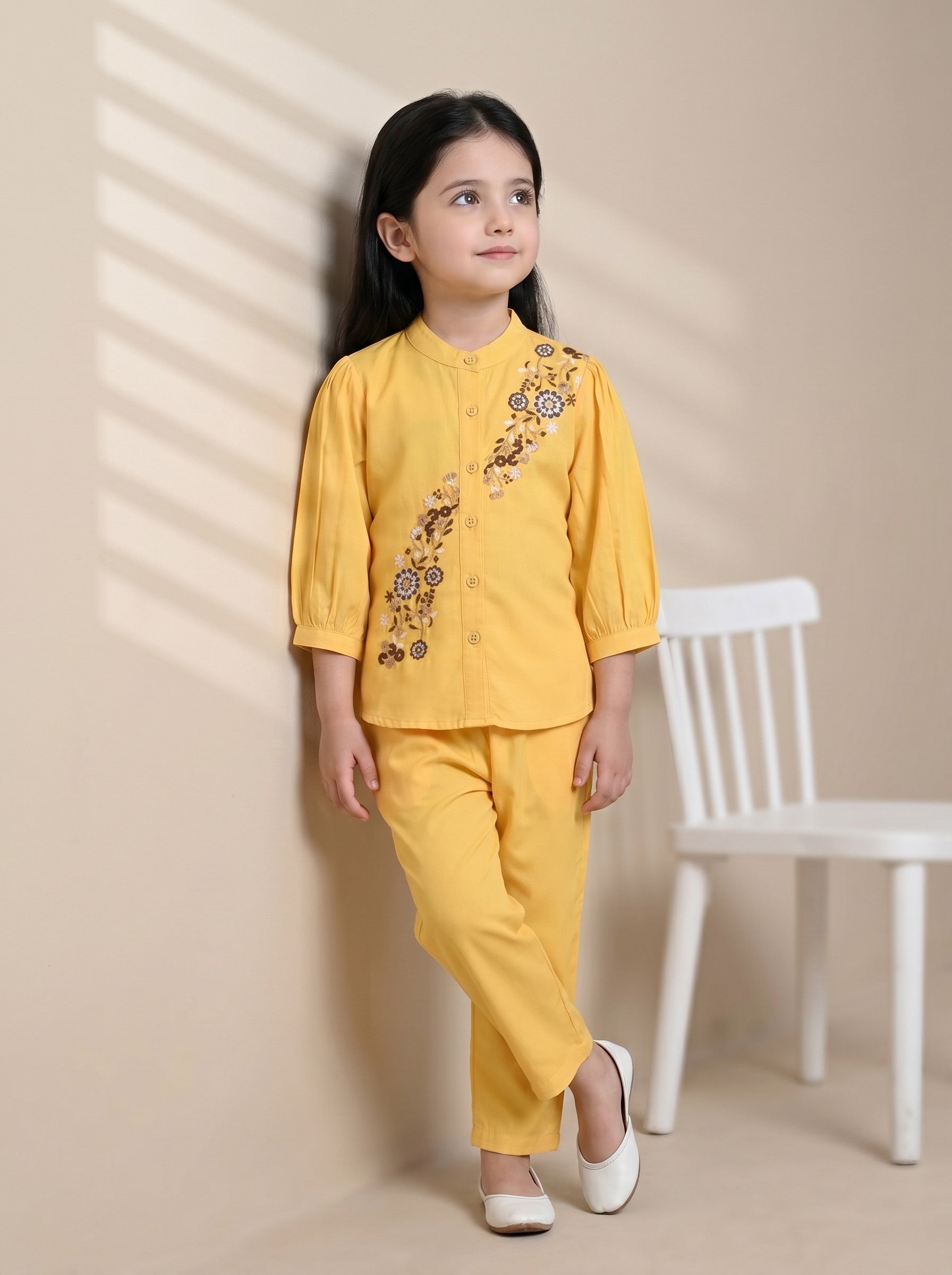 Bella Moda Girls Floral Embroidered Top with Straight Pants Co-Ord Set- JUETH788X
