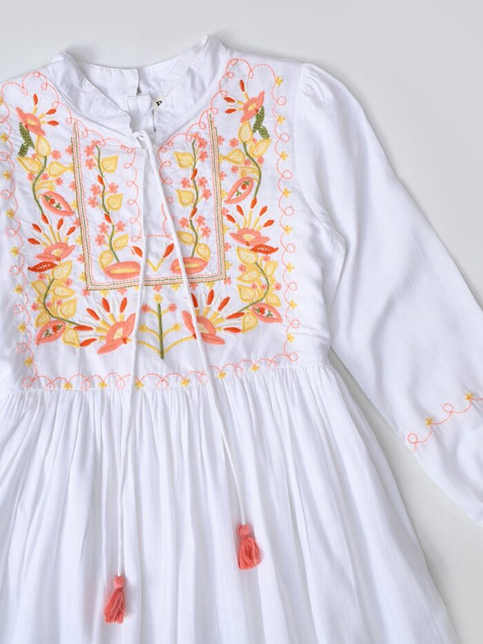 Bella Moda Cotton Three Fourth Sleeves Floral Embroidered Knee Lenght Dress - White - Image 3