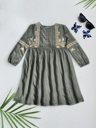 Girls Midi/Knee Length Casual Dress (Green, 3/4 Sleeve)